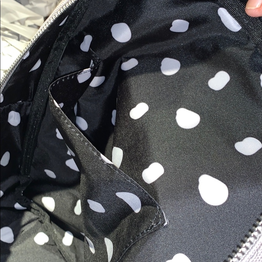 101 Dalmatians Loungefly Backpack - Picture 10 of 10